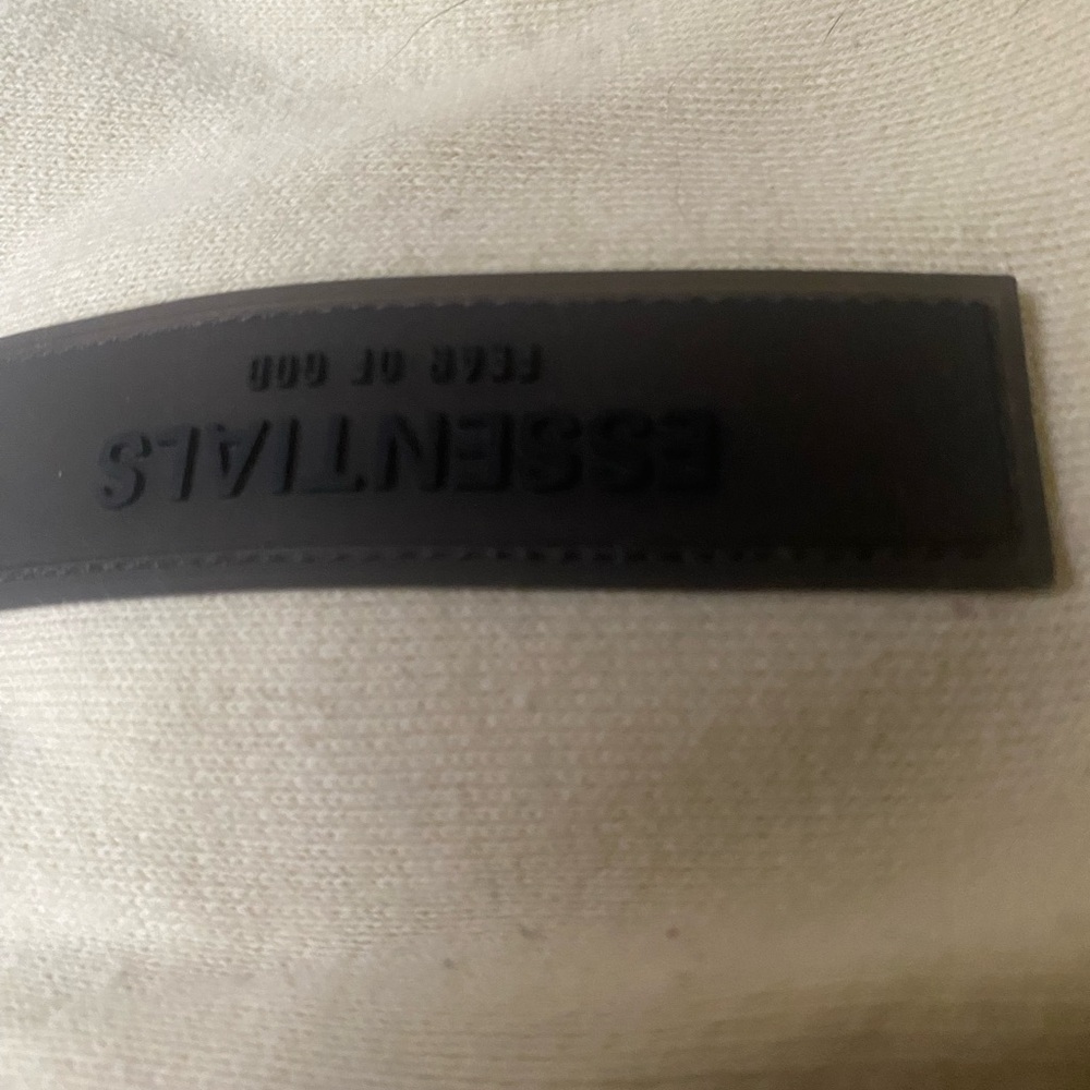 FEAR OF GOD ESSENTIALS Yellow Raglan Hoodie